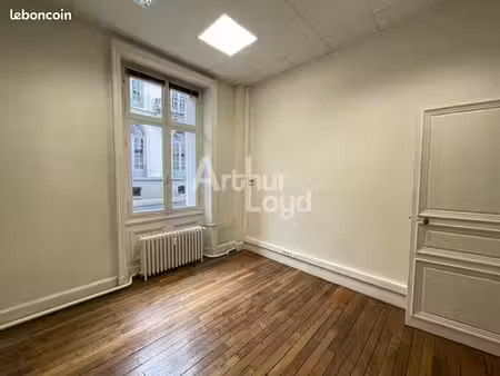 bureaux 65 m² poitiers
