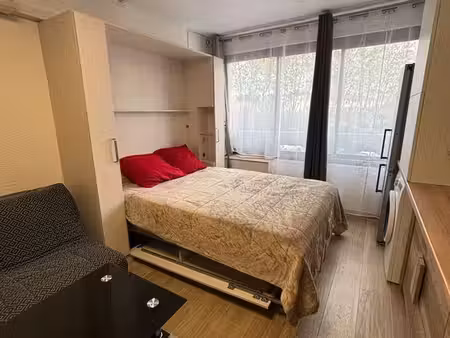 frejus - studio meuble proche centre ville