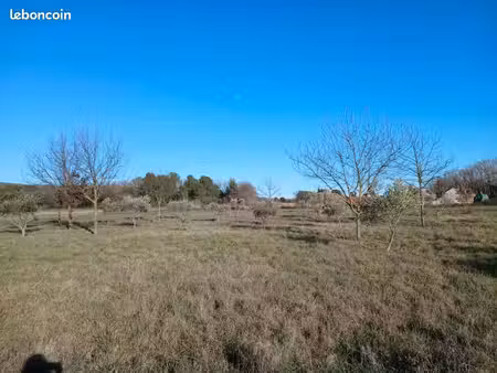terrain 442 m² brignoles