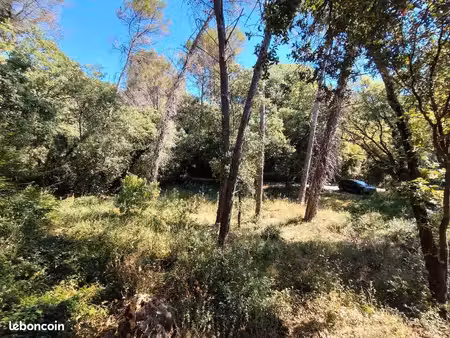 terrain 1 880 m² lorgues