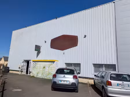 local professionnel lecousse 540 m2
