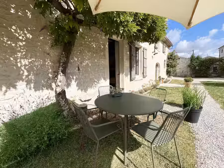maison à vendre 7 pièces avec dépendance sur terrain de 1140 m² aumagne (17)