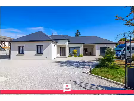 maison de plain-pied avec 3 chambres dont 1 suite à pieds des commerces