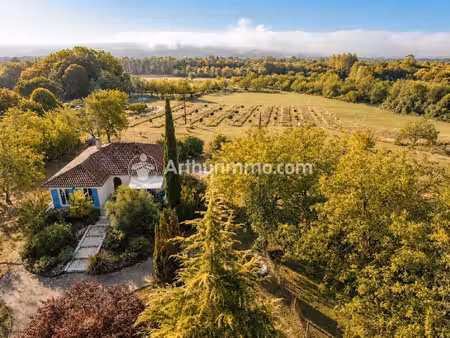 saint-astier – maison 180 m², 5 chambres sur 2,5 ha avec gîte et truffière