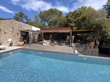 nimes tour magne villa de 155 m2 avec piscine et studio de 3