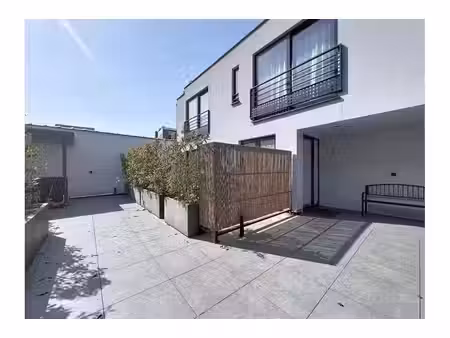 maison à louer avec terrasse et jardin , uccle (vbe62723)
