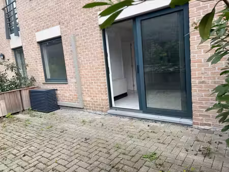 petit appartement 1 ch en rez - centre waterloo 46 m2