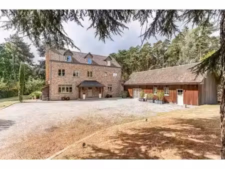 maison à vendre avec terrasse et jardin , court-saint-étienne (vbe62845)