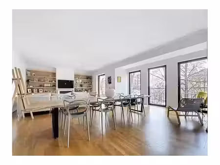 appartement à vendre avec terrasse et 3 chambres , ixelles (vbe62236)