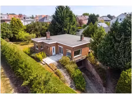 villa à vendre avec garage et jardin , waterloo (vbe62728)