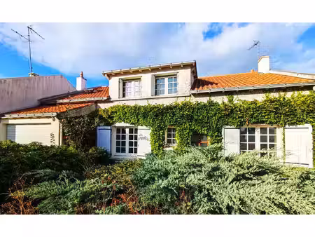 ancenis -une belle maison familiale au coeur d'un écrin de verdure