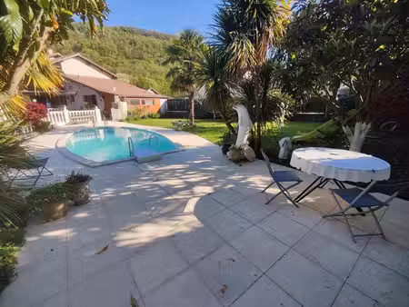 maison 4 chambres 134m² avec piscine + garage double