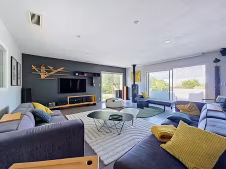plain pied de 201m² avec piscine