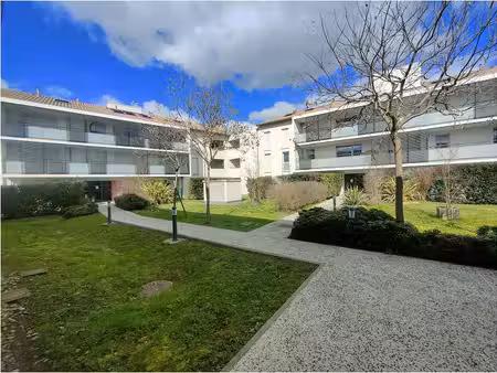 t2 récent avec terrasse et parking – idéal jeunes actifs – basso-cambo / toulouse