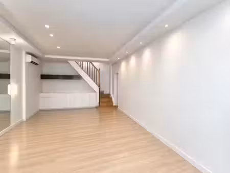location locaux professionnels 69 m² à paris 2ème (75002), 2 322 €