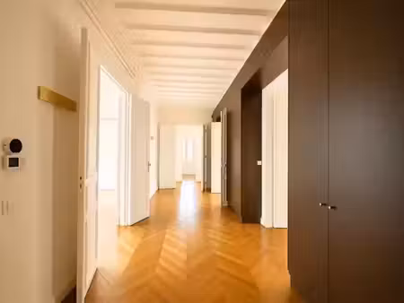 location locaux professionnels 200 m² à paris 8ème (75008), 9 834 €