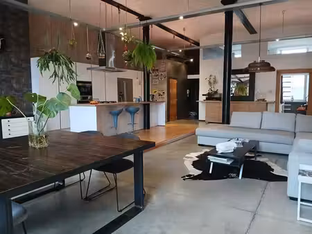 magnifique loft industriel de 200m2