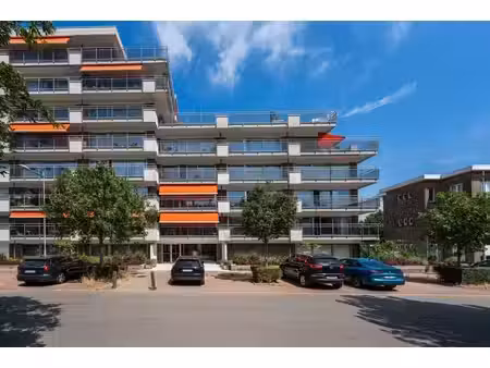woluwe-saint-lambert, idéalement situé dans la prestigieuse