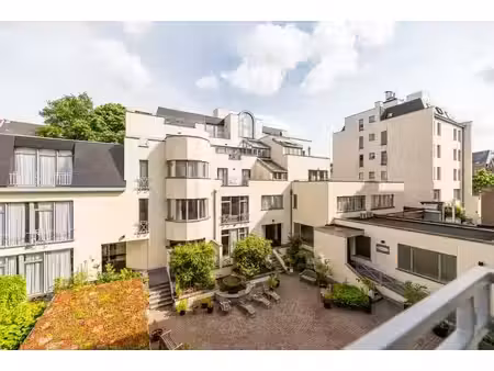 ixelles – remarquable duplex 2 chambres avec terrasse sud