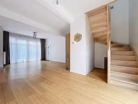 rue toots thielemans- duplex semi-meublé 3 chambres et jardi