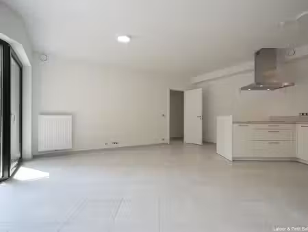 appartement à louer à uccle € 1.400 (lri00) - latour & petit bxl location | zimmo