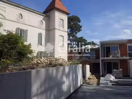 oralia location
