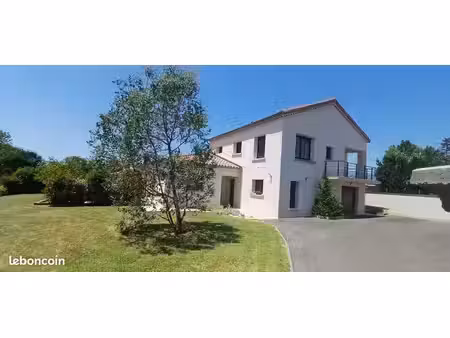 maison 6 pièces 200 m²
