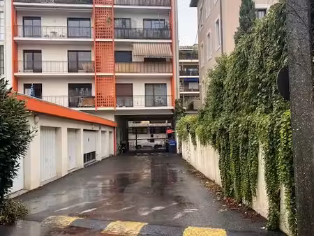 location garage annecy
