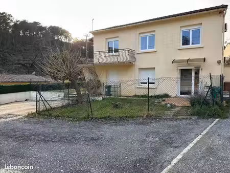 bas de maison avec jardin privé