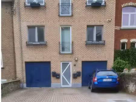 petit appartement confortable dans un logement comportant 4