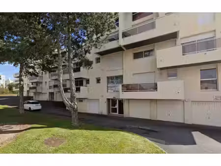 appartement 2 pièce(s) 31.76 m2 avec balcon et terrasse