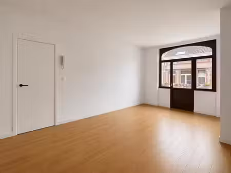 studio entre flagey et les étangs d'ixelles