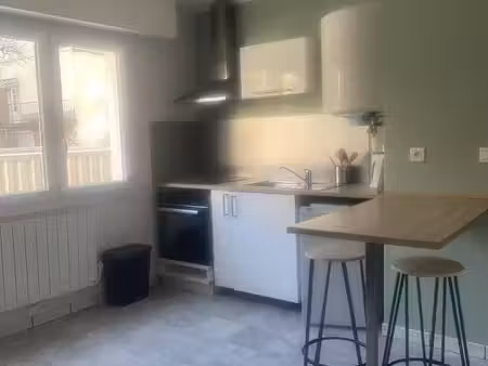 a louer joli studio entierement meuble residence fontanges