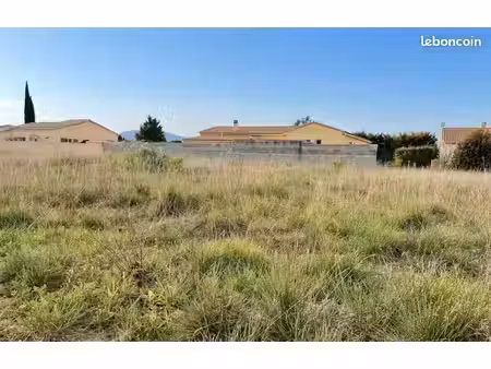 terrain 851 m² saint maurice sur eygues
