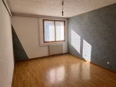 loue appartement t2