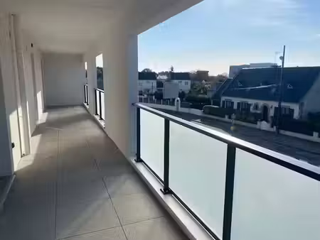 location appartement 3 pièces 61.8 m² à saint-nazaire (44600), 837 €