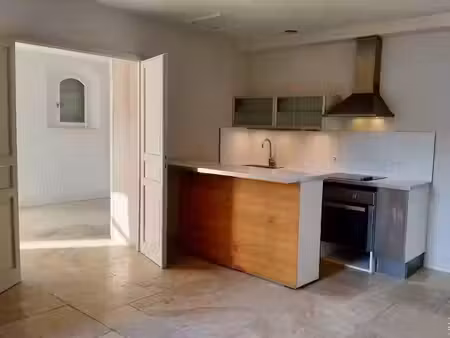location appartement 2 pièces 45 m² à aix-en-provence (13090), 1 050 €