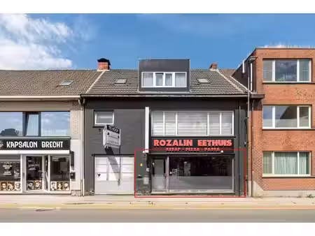 commerciële ruimte met mooi rendement op toplocatie in brech