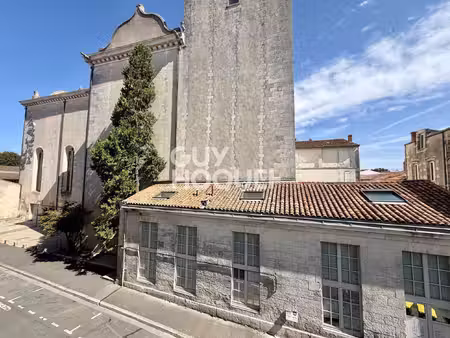 immeuble de rapport – centre historique de la rochelle – emplacement d'exception