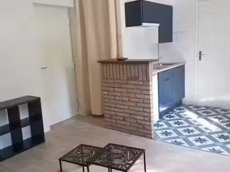 location meublée appartement 1 pièce 20 m² à lille (59000), 609 €