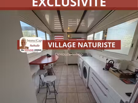 joli appartement de 24.82 m2 habitables (17m2 carrez) climatise sur port nature 3 ( coursi