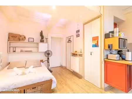 studio 1 pièce 23 m²