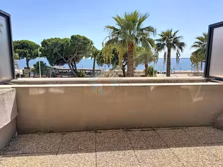 juan les pins center bay vaste 2p 60m2 face mer garage
