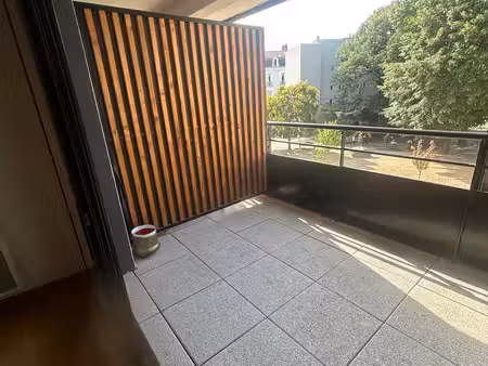 appartement t4 de 82m2 avec terrasse dans foix centre