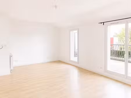 appartement t3 avec balcon et parking à nantes