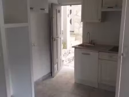 studio meublé de 25m² à la madeleine