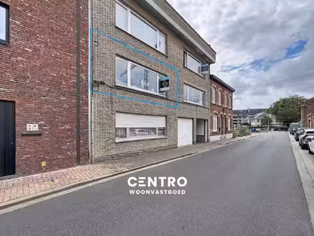 instapklaar appartement (77m ²) met 2 slk, garage (moto's, fietsen,...) en ideale ligging 