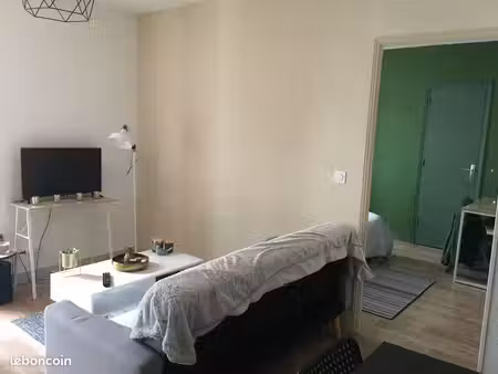appartement t2 au centre du puy en velay