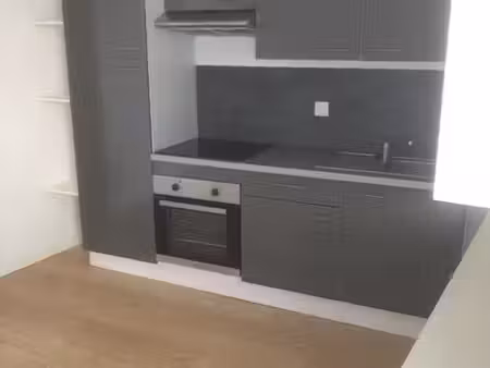 t2 en rdc 27m²