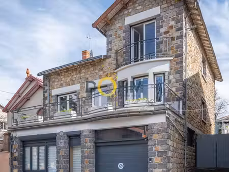 propriété 7 pièces 200 m²